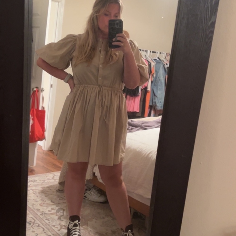 GAP Beige Puff Sleeve Mini Dress